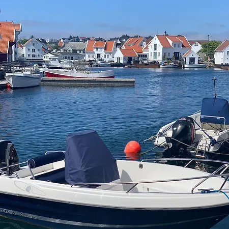 Koselig Hus I Skudeneshavn, Beliggenhet Pa Karmoy